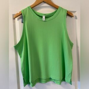 Lululemon size 10 waist length tank top